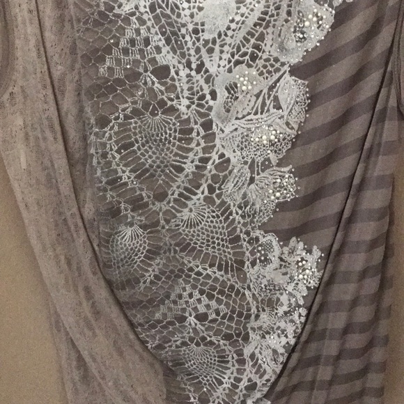 Miss Me Patterned Top - Picture 2 of 5